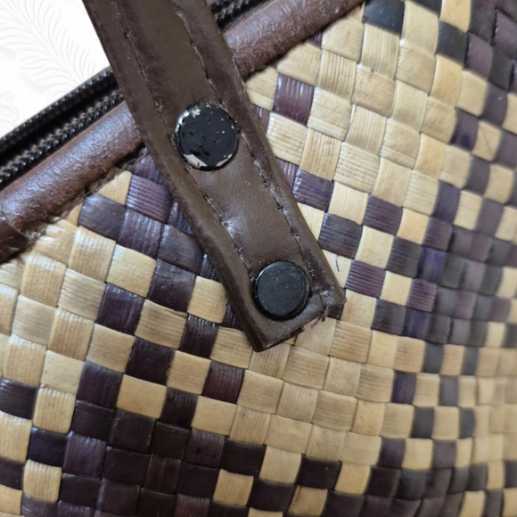 Handmade Woven Pandan Leaves Multicolor HandBag with Adjustable Strap, Mini - Picture 5 of 5